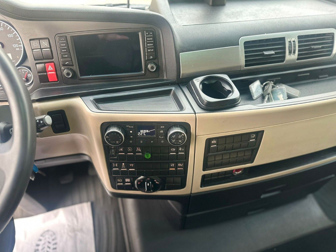 Kamion za prevoz kontejnera/ Kamion sa promenjivim sandukom MAN 26.470*Intarder+ Lenk+Lift+Euro 6D: slika 9