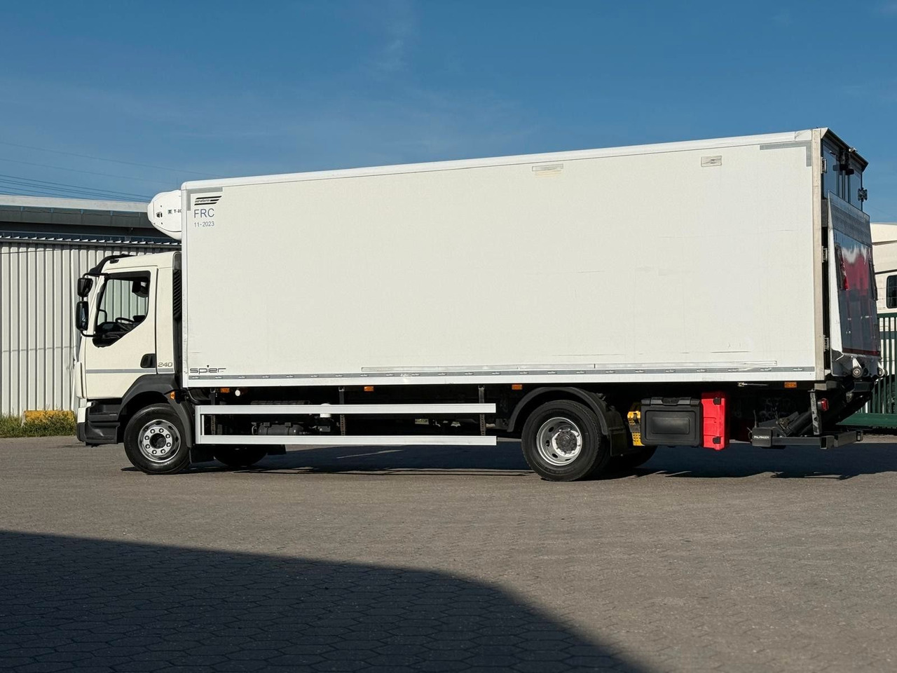 Volvo FL 42 R 240 +Thermoking T-880R+Kamera - Hladnjača: slika 5 Volvo FL 42 R 240 +Thermoking T-880R+Kamera - Hladnjača: slika 5