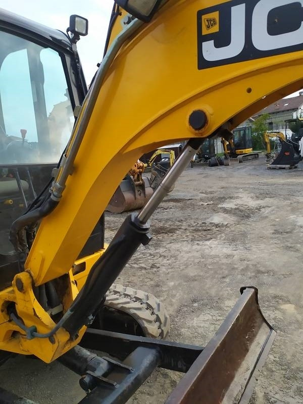 JCB 8030 ZTS  JCB 8030 ZTS: slika 9