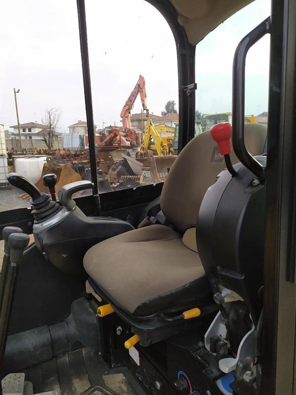 JCB 8030 ZTS  JCB 8030 ZTS: slika 11
