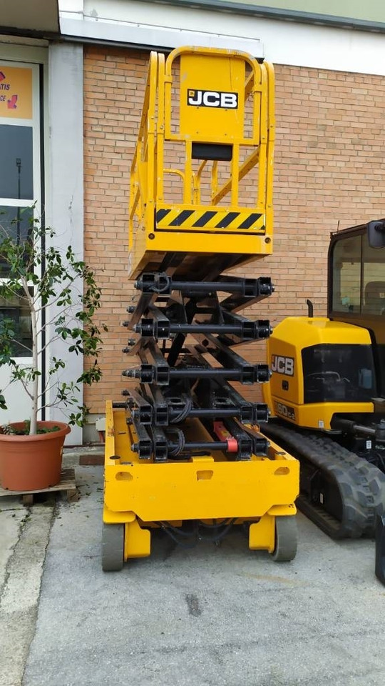 JCB S4550E - Lift u obliku makaza: slika 2 JCB S4550E - Lift u obliku makaza: slika 2