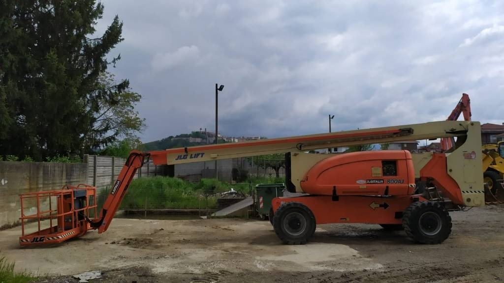 JLG 800 AJ - Zglobna platforma: slika 2 JLG 800 AJ - Zglobna platforma: slika 2