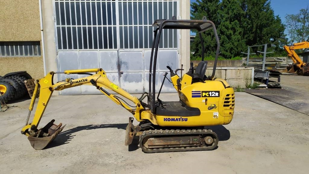 Komatsu PC 12 R-8 - Mini bager: slika 2 Komatsu PC 12 R-8 - Mini bager: slika 2