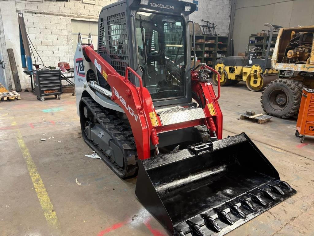 Takeuchi TL 8 - Mini utovarivač: slika 2 Takeuchi TL 8 - Mini utovarivač: slika 2