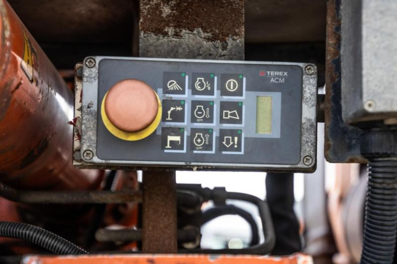 Istovarivač, Kamion sa dizalicom MAN TGS 35.400+TEREX 16T/2: slika 10