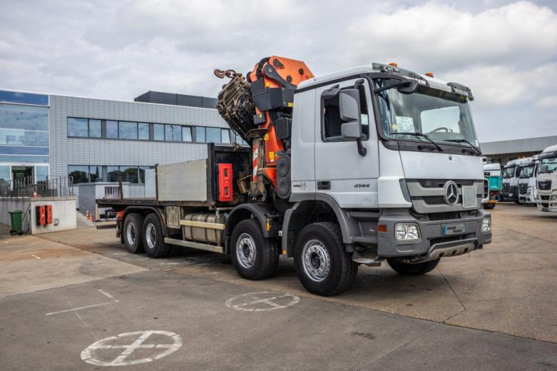 Mercedes 4144 K-MP3-8X4+PK740002(7xhydr.) - Kamion sa tovarnim sandukom, Kamion sa dizalicom: slika 4 Mercedes 4144 K-MP3-8X4+PK740002(7xhydr.) - Kamion sa tovarnim sandukom, Kamion sa dizalicom: slika 4