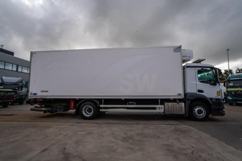 Mercedes ANTOS 1833 L +CARRIER SUPRA MULTI 1250Mt+DHOLLANDIA 2.5T. - Hladnjača: slika 3 Mercedes ANTOS 1833 L +CARRIER SUPRA MULTI 1250Mt+DHOLLANDIA 2.5T. - Hladnjača: slika 3