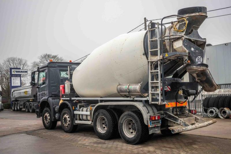 Mercedes AROCS 3236 BB+LIEBHERR 9M3 - Mikser za beton: slika 4 Mercedes AROCS 3236 BB+LIEBHERR 9M3 - Mikser za beton: slika 4