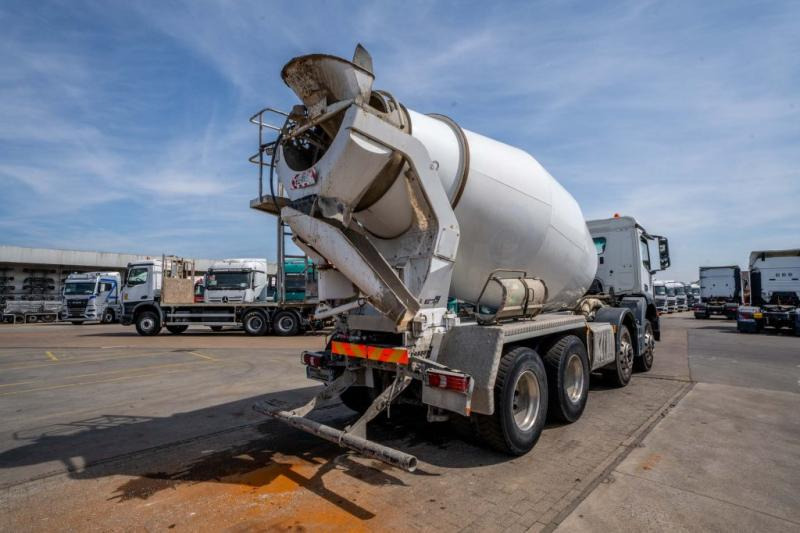 Mercedes AROCS 3240 BB+STETTER 9m3 / 4 pieces - Mikser za beton: slika 4 Mercedes AROCS 3240 BB+STETTER 9m3 / 4 pieces - Mikser za beton: slika 4