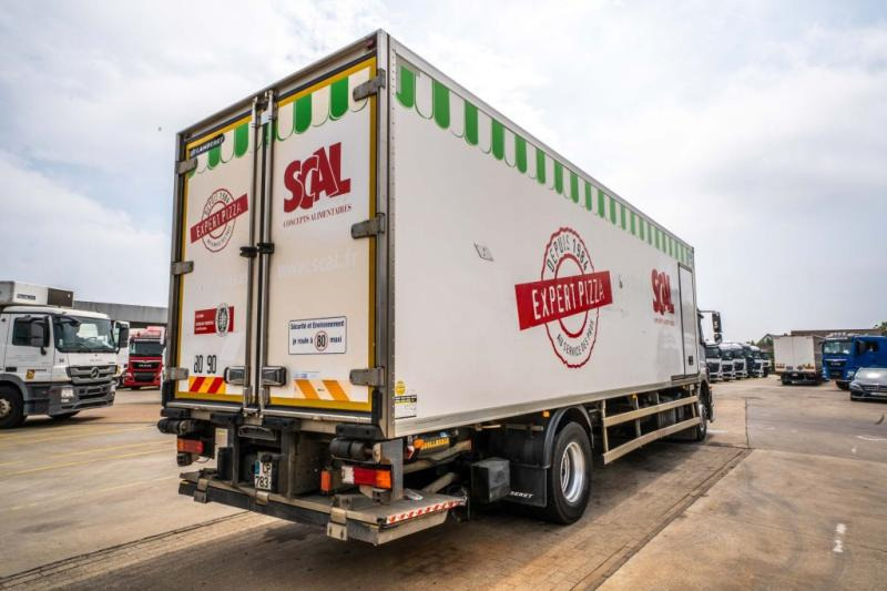 Mercedes AXOR 1824 +CARRIER SUPRA 950 Mt + HAYON - Hladnjača: slika 4 Mercedes AXOR 1824 +CARRIER SUPRA 950 Mt + HAYON - Hladnjača: slika 4