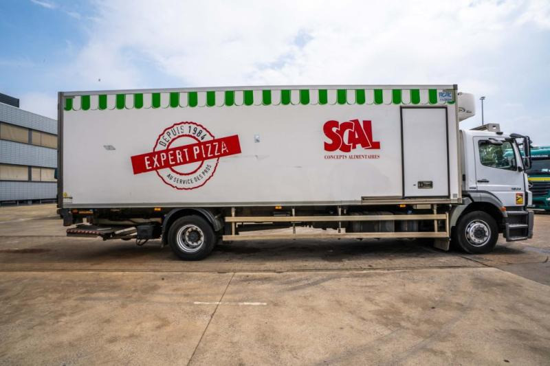 Mercedes AXOR 1824 +CARRIER SUPRA 950 Mt + HAYON - Hladnjača: slika 3 Mercedes AXOR 1824 +CARRIER SUPRA 950 Mt + HAYON - Hladnjača: slika 3