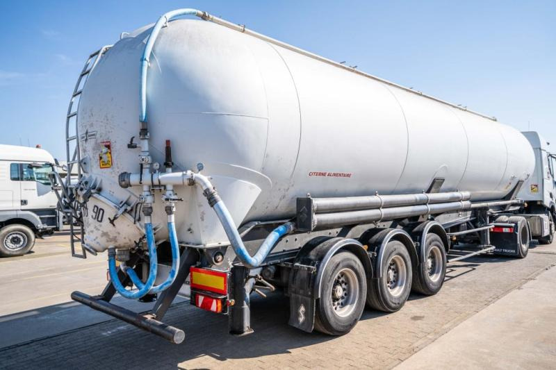 SPITZER SILO SK2460- ALU 60m3 - Poluprikolica: slika 4 SPITZER SILO SK2460- ALU 60m3 - Poluprikolica: slika 4