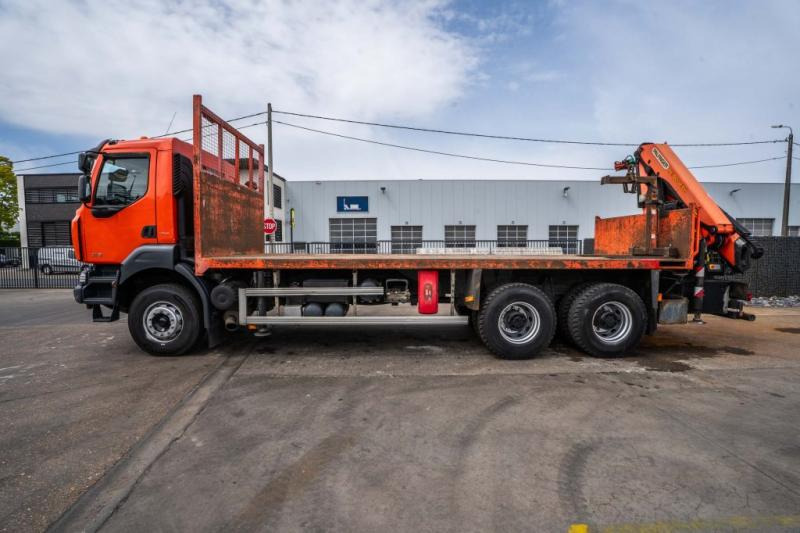 Renault KERAX 380 DXI-6X4+PALFINGER 18 T/m + 4 EXT - Kamion sa tovarnim sandukom, Kamion sa dizalicom: slika 3 Renault KERAX 380 DXI-6X4+PALFINGER 18 T/m + 4 EXT - Kamion sa tovarnim sandukom, Kamion sa dizalicom: slika 3