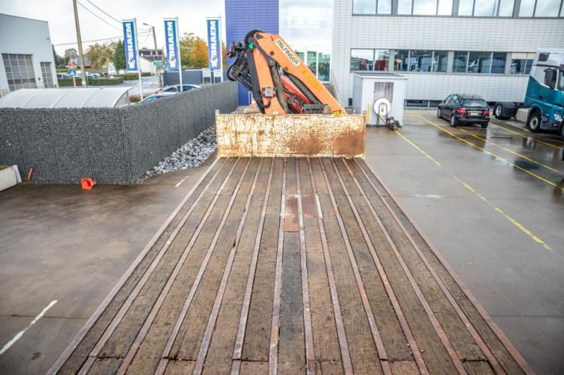 Kamion sa tovarnim sandukom, Kamion sa dizalicom Renault KERAX 380 DXI+E5+PK18TM/3EXT: slika 7 Kamion sa tovarnim sandukom, Kamion sa dizalicom Renault KERAX 380 DXI+E5+PK18TM/3EXT: slika 7