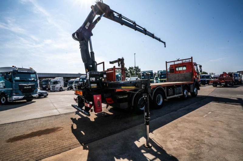 Renault KERAX 430 DXI+ HIAB 16 T/m + 5 EXT - Kamion sa tovarnim sandukom, Kamion sa dizalicom: slika 4 Renault KERAX 430 DXI+ HIAB 16 T/m + 5 EXT - Kamion sa tovarnim sandukom, Kamion sa dizalicom: slika 4