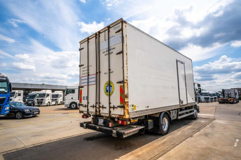 Renault MIDLUM 270 DXI (14T.)+DHOLLANDIA - Kamion sa zatvorenim sandukom: slika 4 Renault MIDLUM 270 DXI (14T.)+DHOLLANDIA - Kamion sa zatvorenim sandukom: slika 4