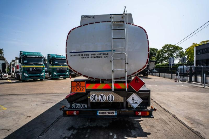 Renault MIDLUM 270 DXI + STOKOTA 14000L /4 COMP - Kamion cisterna: slika 5 Renault MIDLUM 270 DXI + STOKOTA 14000L /4 COMP - Kamion cisterna: slika 5