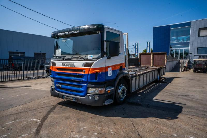 Scania P 270 (19T)- PORTE GAZ /10 PALETTES - Kamion sa tovarnim sandukom: slika 1 Scania P 270 (19T)- PORTE GAZ /10 PALETTES - Kamion sa tovarnim sandukom: slika 1