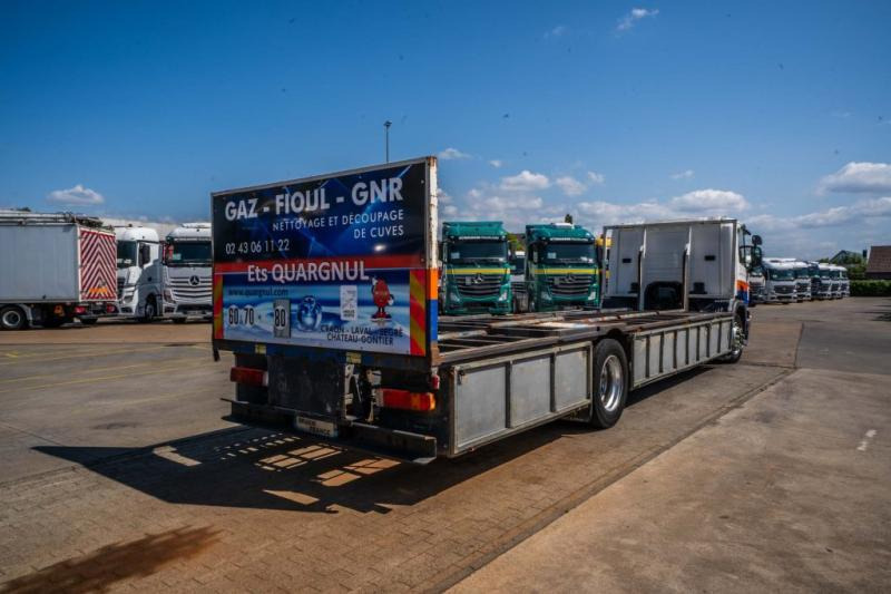 Scania P 270 (19T)- PORTE GAZ /10 PALETTES - Kamion sa tovarnim sandukom: slika 4 Scania P 270 (19T)- PORTE GAZ /10 PALETTES - Kamion sa tovarnim sandukom: slika 4