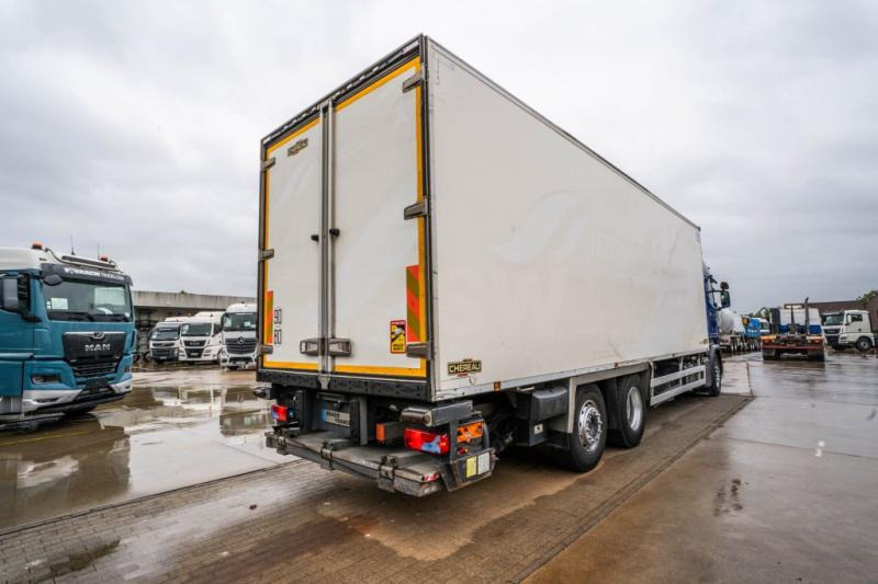 Scania R 410+CHEREAU+CARRIER 1150 MT+DHOLLANDIA 2.5T - Hladnjača: slika 3 Scania R 410+CHEREAU+CARRIER 1150 MT+DHOLLANDIA 2.5T - Hladnjača: slika 3