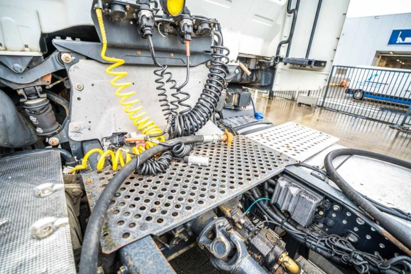 Iveco STRALIS 460 + KIPHYDR. - Tegljač: slika 5 Iveco STRALIS 460 + KIPHYDR. - Tegljač: slika 5