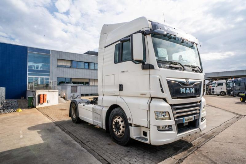 MAN TGX 18 460 XLX BLS+INTARDER+ADR+KIPHYDR. - Tegljač: slika 2 MAN TGX 18 460 XLX BLS+INTARDER+ADR+KIPHYDR. - Tegljač: slika 2