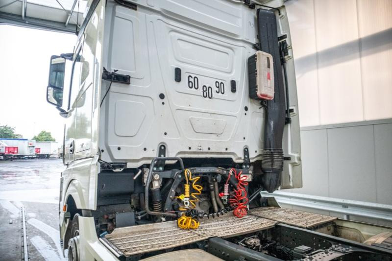 Mercedes ACTROS 1845LS+E6+VOITH - Tegljač: slika 5 Mercedes ACTROS 1845LS+E6+VOITH - Tegljač: slika 5