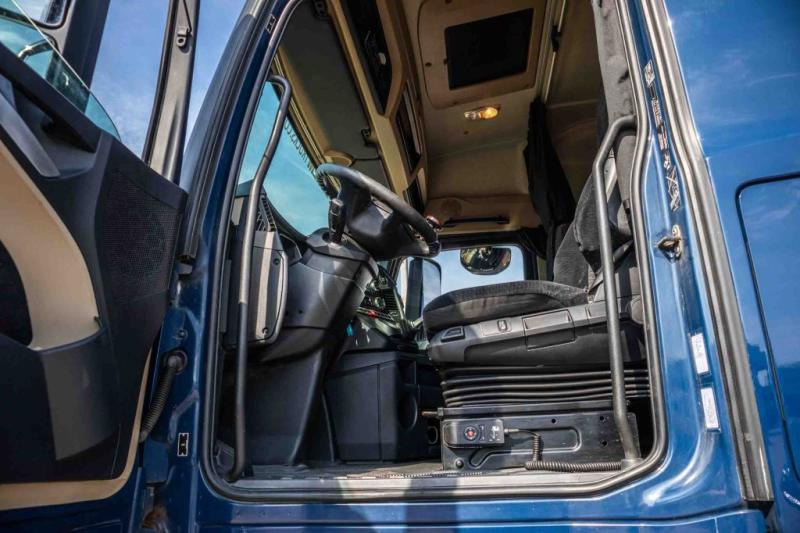 Tegljač Mercedes ACTROS 1848 LS: slika 7