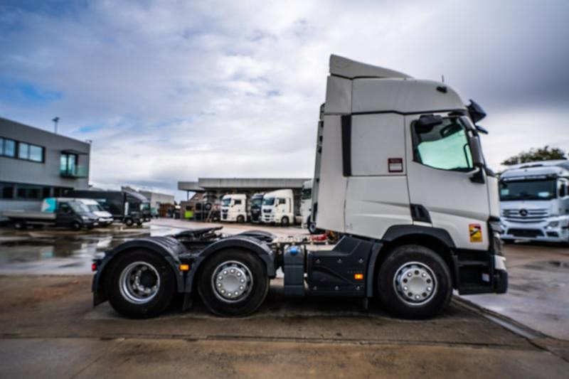 Renault T 460 -6x2 - Tegljač: slika 3 Renault T 460 -6x2 - Tegljač: slika 3