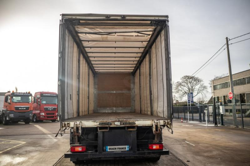 Kamion sa ceradom Volvo FM330-6x2-10 pneus/tires-intarder: slika 6
