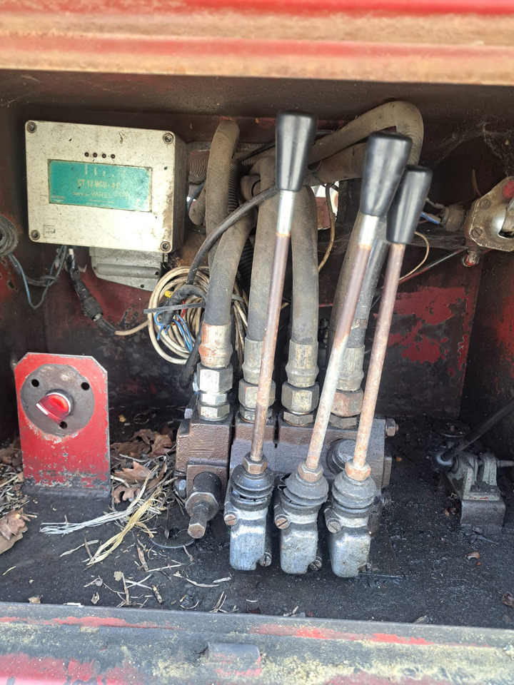 MERCEDES-BENZ 1823 - Kamion za prevoz automobila: slika 4 MERCEDES-BENZ 1823 - Kamion za prevoz automobila: slika 4