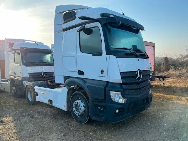Mercedes-Benz Actros 1846 5 L-Fahrerhaus - Tegljač: slika 4 Mercedes-Benz Actros 1846 5 L-Fahrerhaus - Tegljač: slika 4
