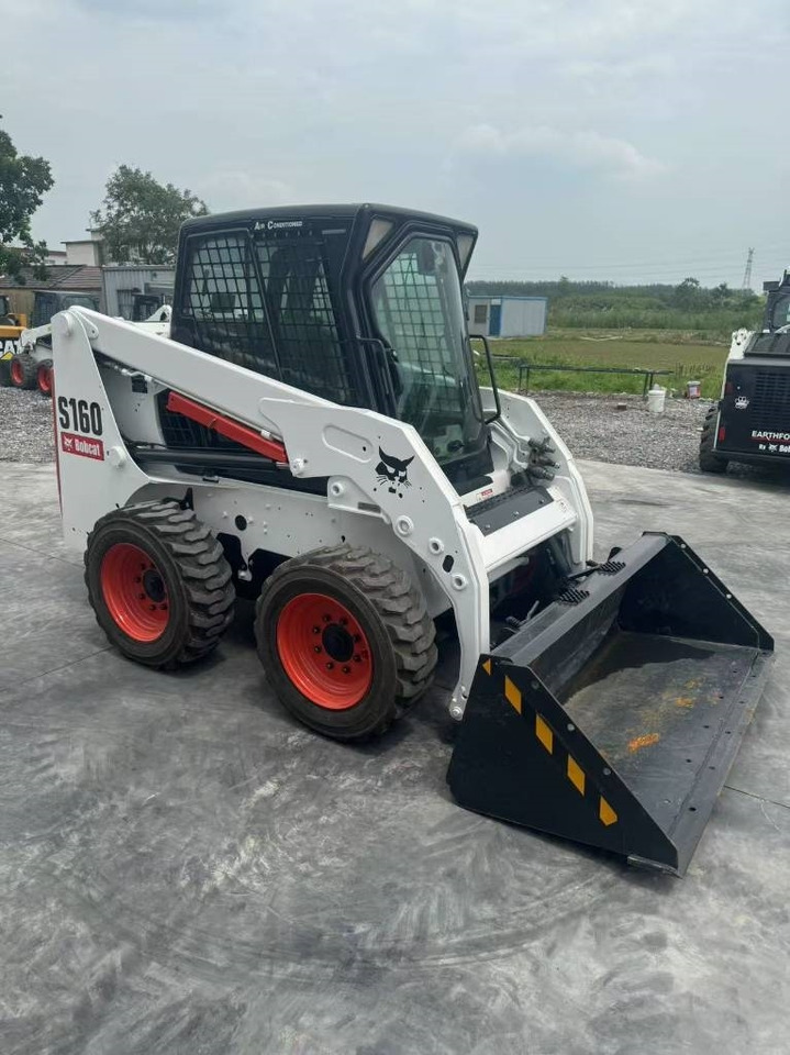 Bobcat S 160 - Mini utovarivač: slika 3 Bobcat S 160 - Mini utovarivač: slika 3