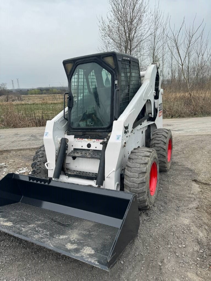 Bobcat S 300 - Mini utovarivač: slika 2 Bobcat S 300 - Mini utovarivač: slika 2