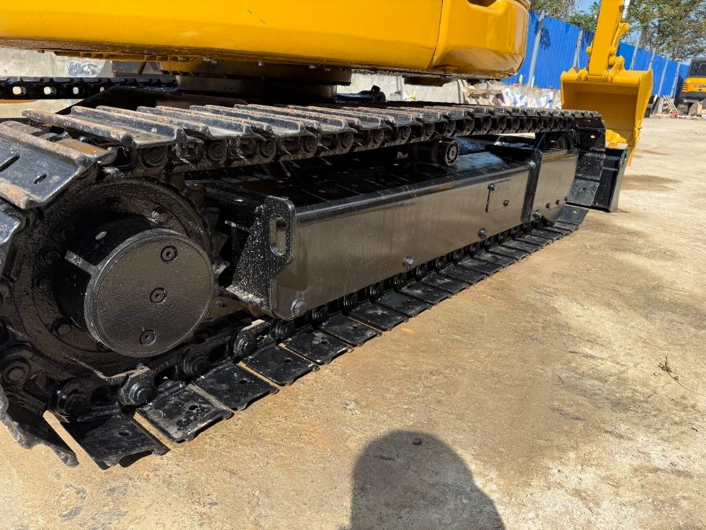 CAT 303.5E - Mini bager: slika 2 CAT 303.5E - Mini bager: slika 2