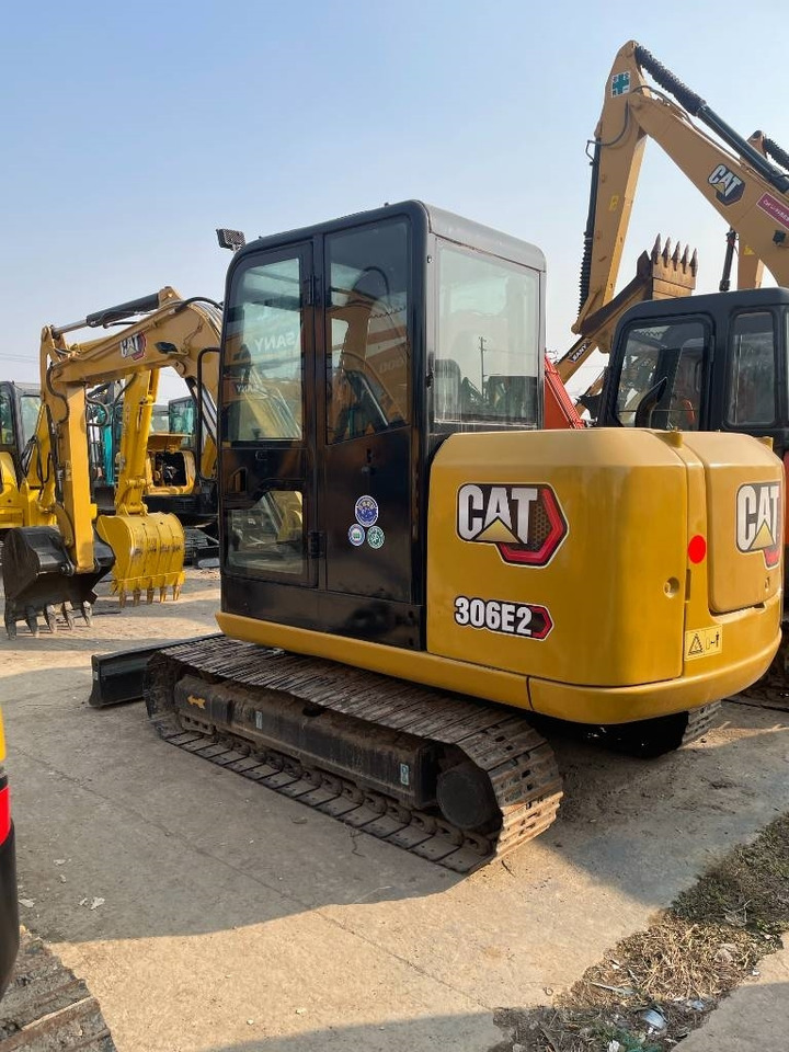 CAT 306E2 - Mini bager: slika 1 CAT 306E2 - Mini bager: slika 1