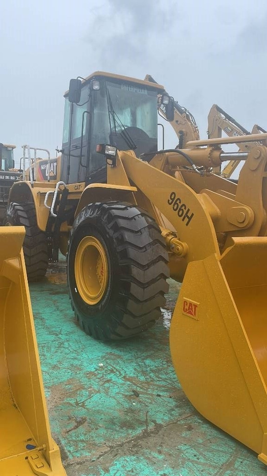 CAT 966 H - Utovarivač točkaš: slika 5 CAT 966 H - Utovarivač točkaš: slika 5