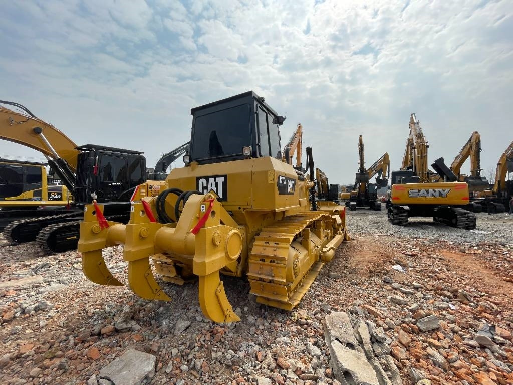 CAT D 7 G - Bager guseničar: slika 2 CAT D 7 G - Bager guseničar: slika 2
