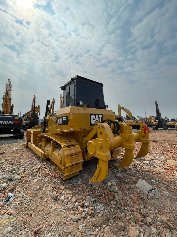 CAT D 7 G - Bager guseničar: slika 3 CAT D 7 G - Bager guseničar: slika 3