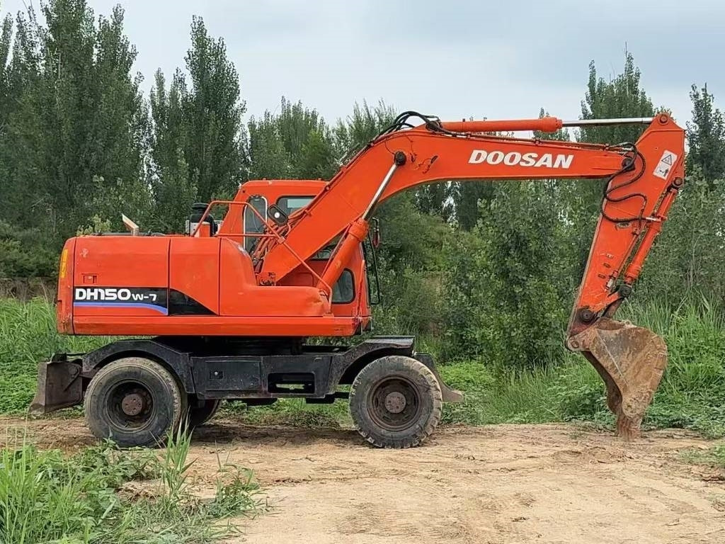 Doosan DH 150 W-7 - Bager točkaš: slika 2 Doosan DH 150 W-7 - Bager točkaš: slika 2
