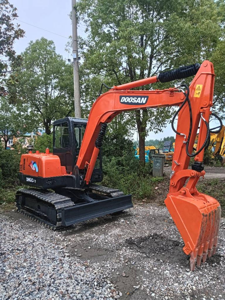 Doosan DH 60 - Bager guseničar: slika 1 Doosan DH 60 - Bager guseničar: slika 1