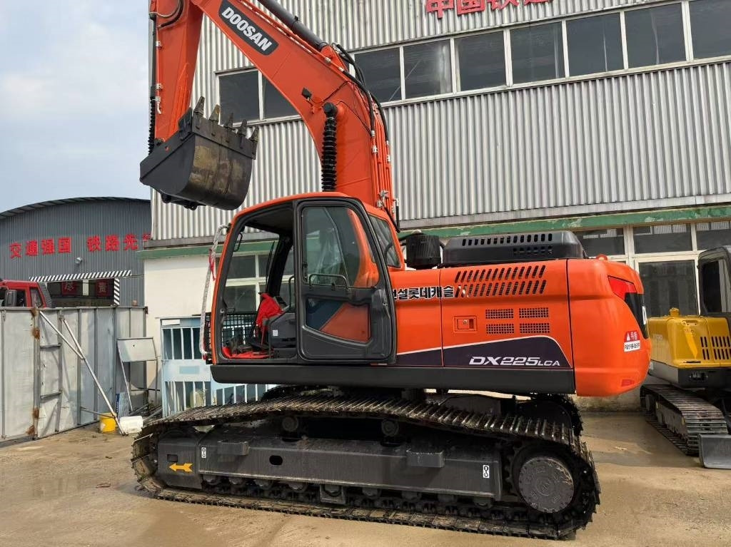 Doosan DX 225 LCA - Bager guseničar: slika 1 Doosan DX 225 LCA - Bager guseničar: slika 1