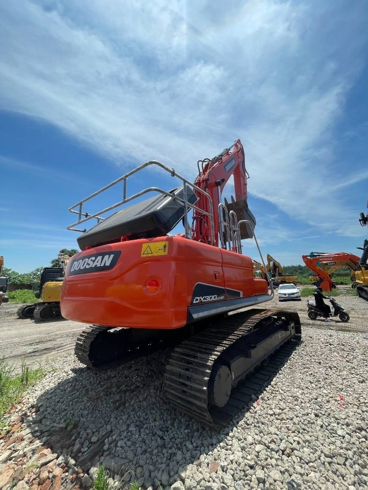 Doosan DX 300 - Bager guseničar: slika 2 Doosan DX 300 - Bager guseničar: slika 2