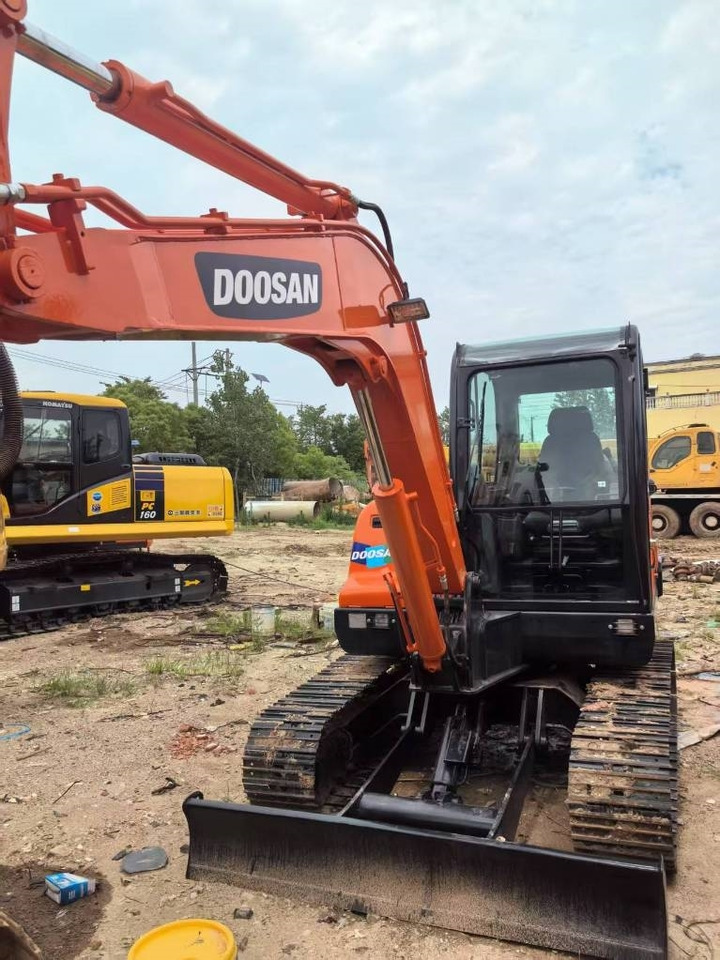 Doosan DX 60 - Bager guseničar: slika 1 Doosan DX 60 - Bager guseničar: slika 1