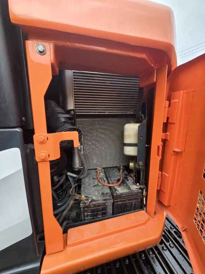 Hitachi ZX 135 US - Bager guseničar: slika 5 Hitachi ZX 135 US - Bager guseničar: slika 5