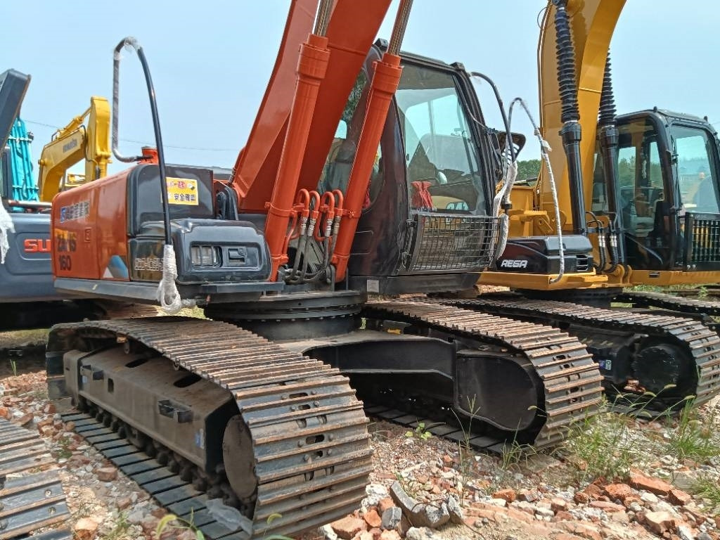 Hitachi ZX 160 - Bager guseničar: slika 1 Hitachi ZX 160 - Bager guseničar: slika 1