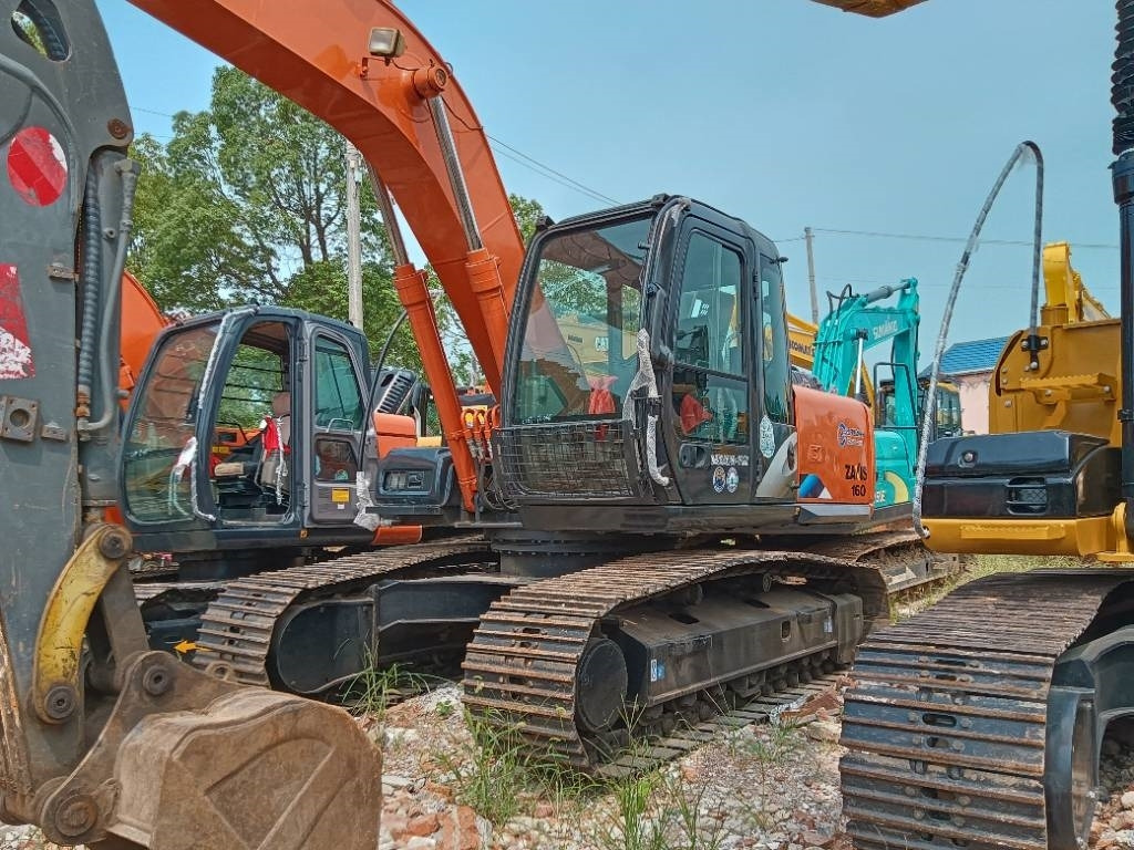 Hitachi ZX 160 - Bager guseničar: slika 3 Hitachi ZX 160 - Bager guseničar: slika 3