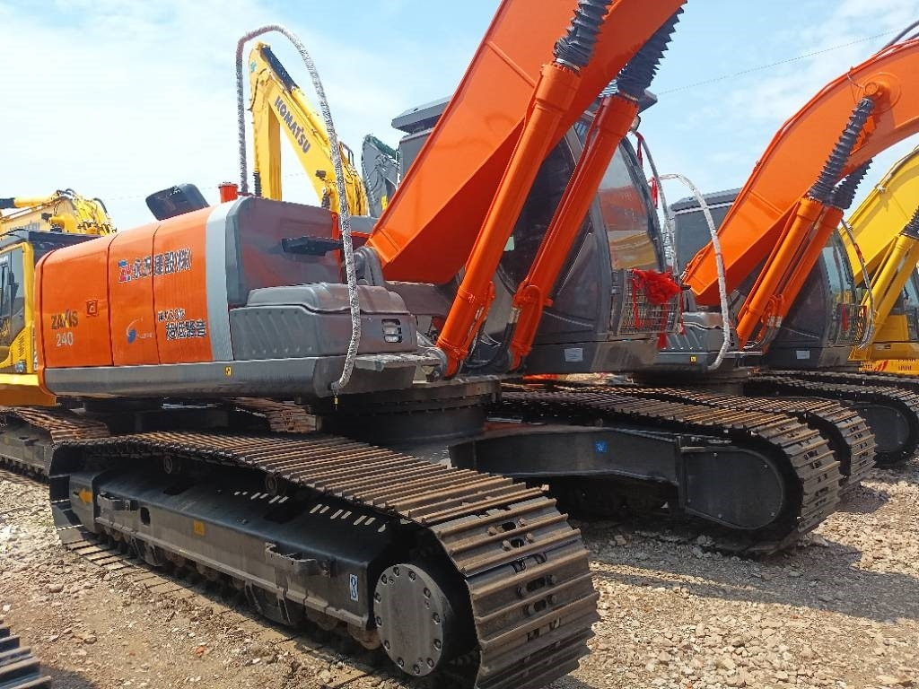 Hitachi ZX 240 - Bager guseničar: slika 4 Hitachi ZX 240 - Bager guseničar: slika 4