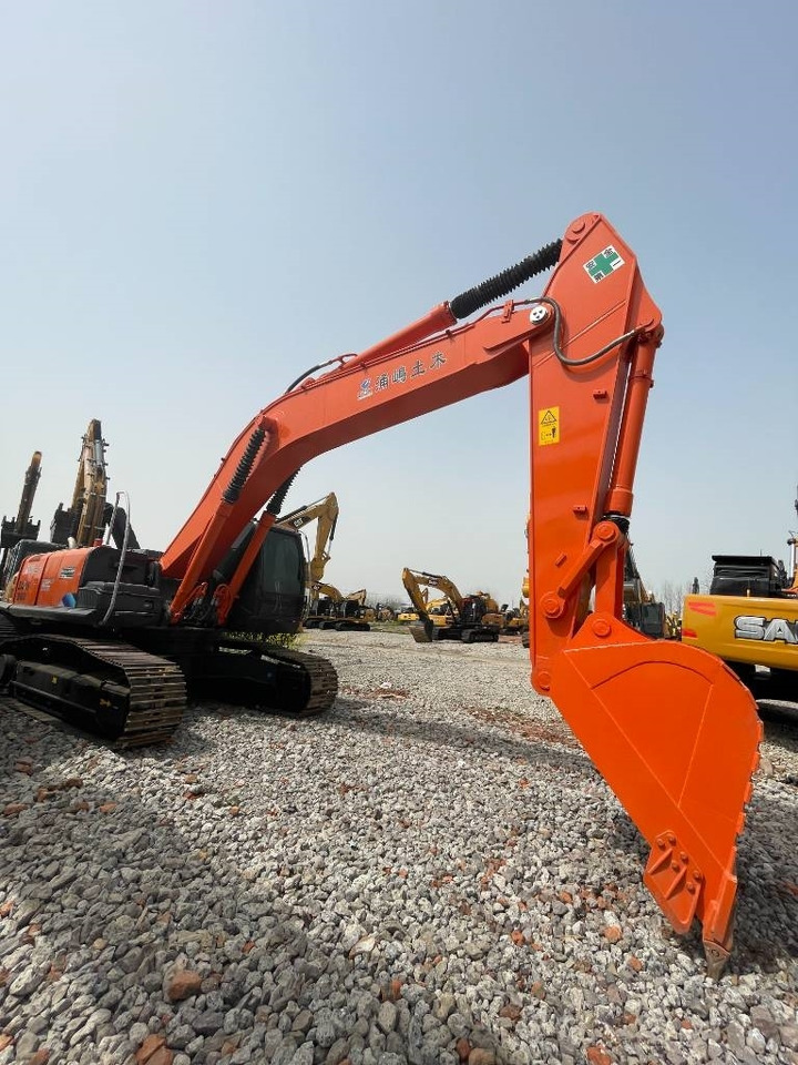 Hitachi ZX 360 - Bager guseničar: slika 2 Hitachi ZX 360 - Bager guseničar: slika 2