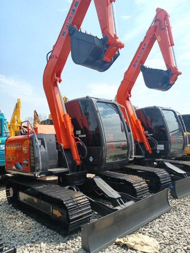 Hitachi ZX 70 - Bager guseničar: slika 3 Hitachi ZX 70 - Bager guseničar: slika 3